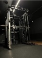 KRYPTON SPORT XF-405 PRO SMITH MACHINE, Wielofunkcyjna klatka treningowa z 3 wyciągami po 120 kg